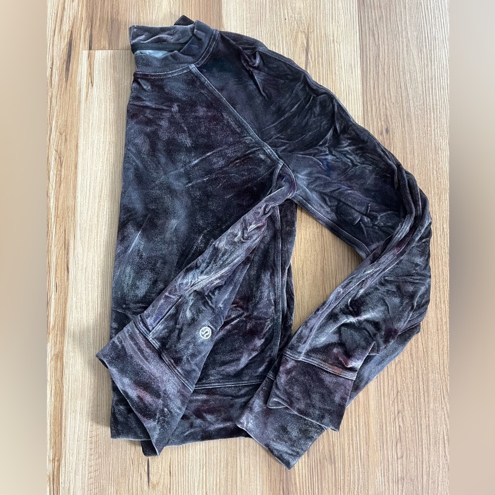 lululemon athletica Women's Crewneck Sweater in Charcoal with Subtle Plum Sheen